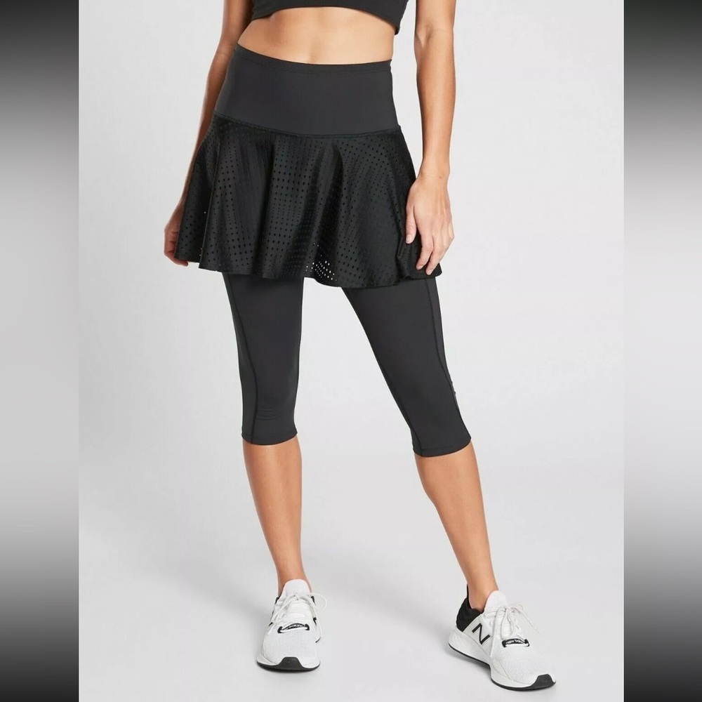 Athleta A Game 2 in 1 crop skirt